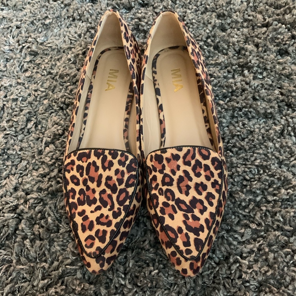 MIA leopard print pointed toe flats